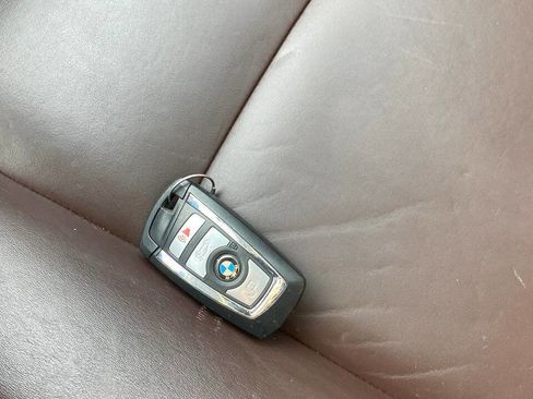 Used 2014 BMW 528i xDrive 528i xDrive AWD 4dr Sedan image 29