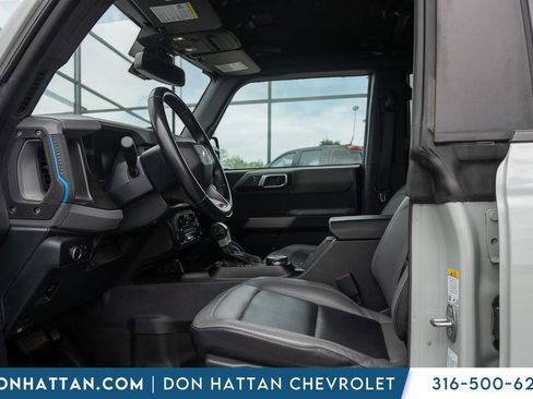 Used 2022 Ford Bronco Black Diamond AWD/4WD image 3
