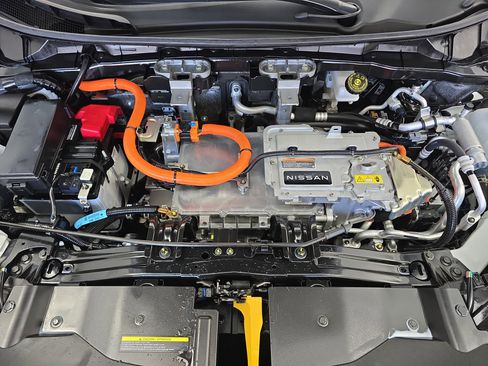 Certified 2023 Nissan Ariya FWD image 31