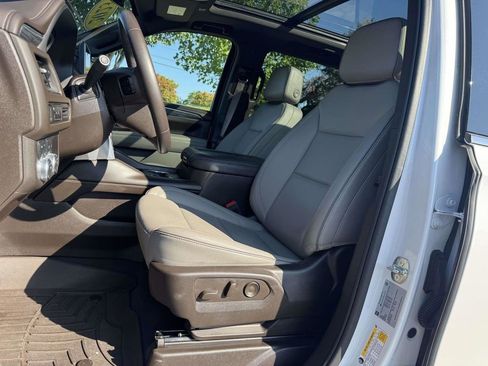 Certified 2023 GMC Yukon XL SLT image 18