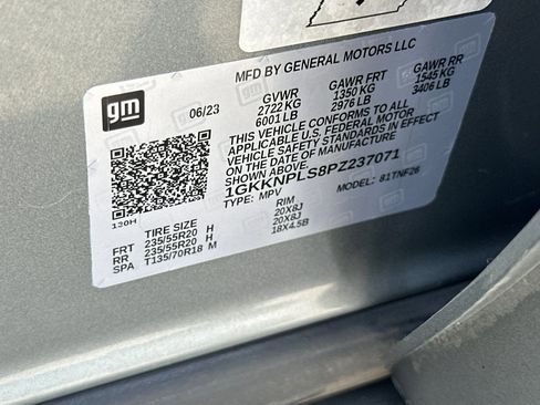 Used 2023 GMC Acadia Denali FWD image 30
