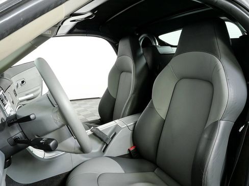Used 2005 Chrysler Crossfire Limited image 5