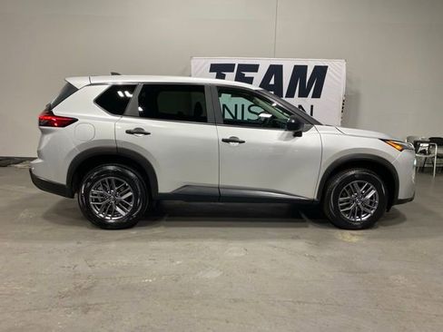 Certified 2024 Nissan Rogue S image 10