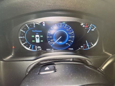 Used 2019 Cadillac Escalade Luxury w/ LPO, Radiant Package image 5