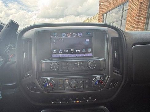 Used 2018 GMC Sierra 2500 SLT w/ Duramax Plus Package AWD/4WD image 27