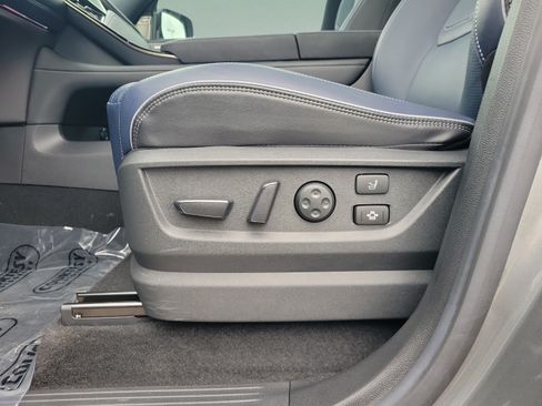 Certified 2026 INFINITI QX80 4WD w/ Sport Exterior Package image 16