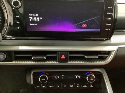 Used 2023 Kia K5 GT-Line w/ GT-Line Premium Package image 17