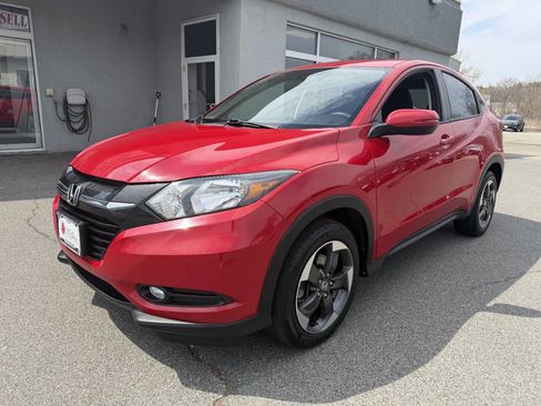 Used 2018 Honda HR-V EX image 3