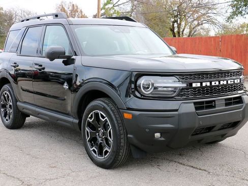 New 2025 Ford Bronco Sport Outer Banks w/ Outer Banks Tech Package+ AWD/4WD image 4