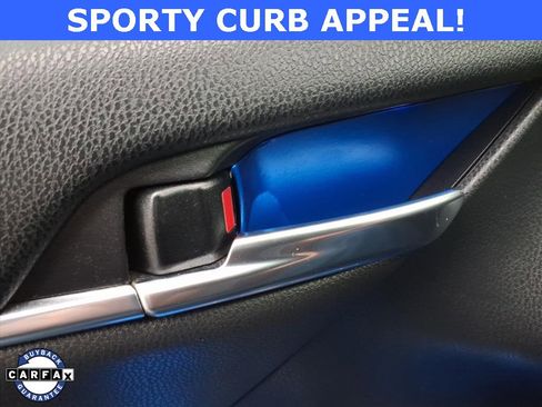 Used 2019 Toyota Camry L image 15