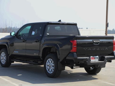 New 2026 Toyota Tacoma SR5 image 7