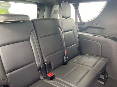 Certified 2024 GMC Yukon XL SLT image 7