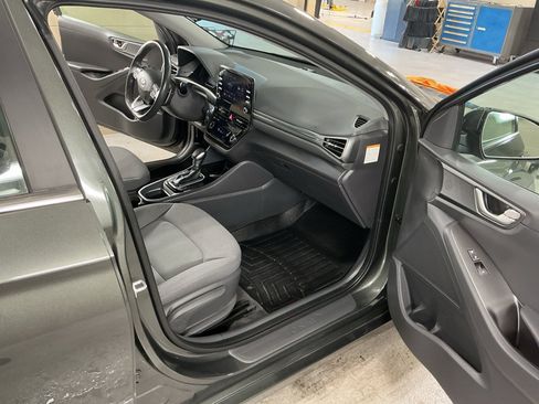 Certified 2021 Hyundai Ioniq SE image 15