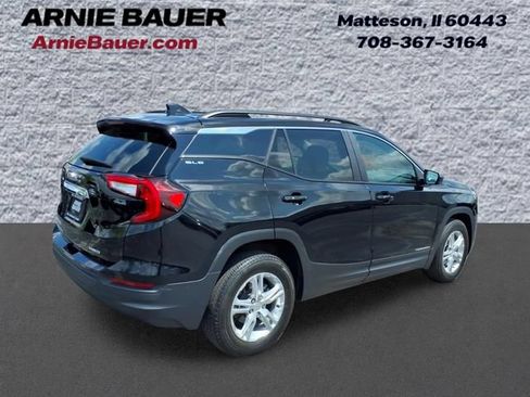 Used 2022 GMC Terrain SLE w/ Driver Convenience Package AWD/4WD image 6