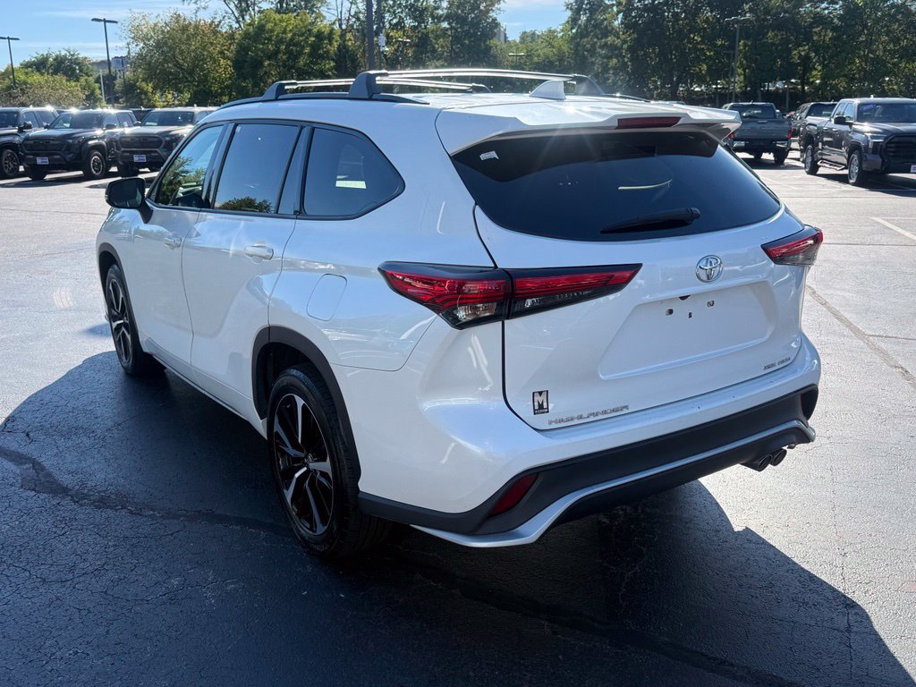 Certified 2021 Toyota Highlander XSE AWD/4WD image 6