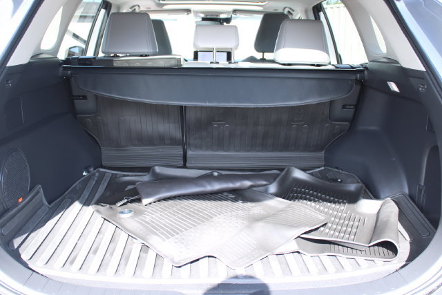 Used 2023 Toyota RAV4 XLE Premium FWD image 35