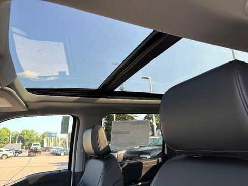 New 2026 Ford F350 Lariat w/ Lariat Premium Package AWD/4WD image 16