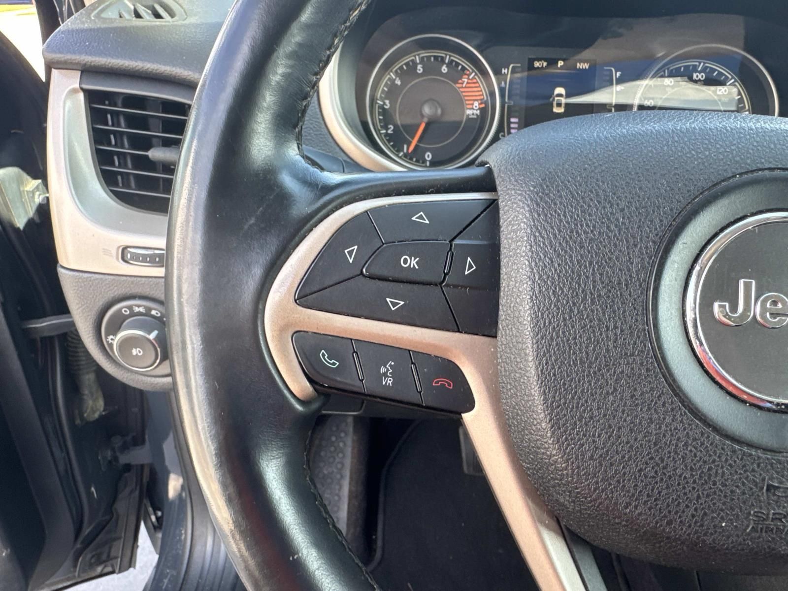 Used 2016 Jeep Cherokee 75th Anniversary FWD image 22