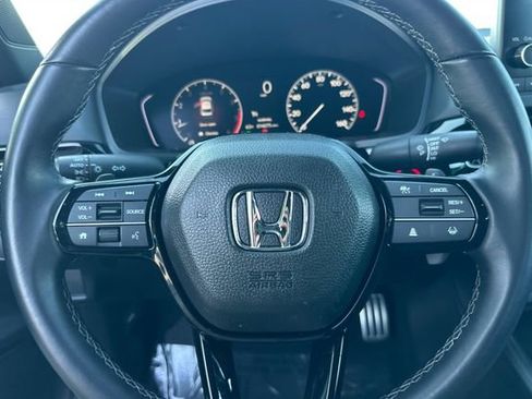Used 2025 Honda Civic Sport image 25