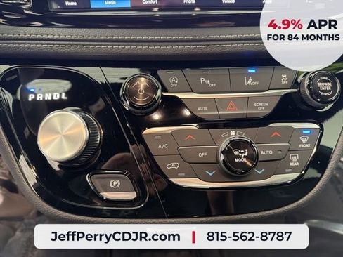 New 2026 Chrysler Pacifica Select w/ S Appearance Package AWD/4WD image 18