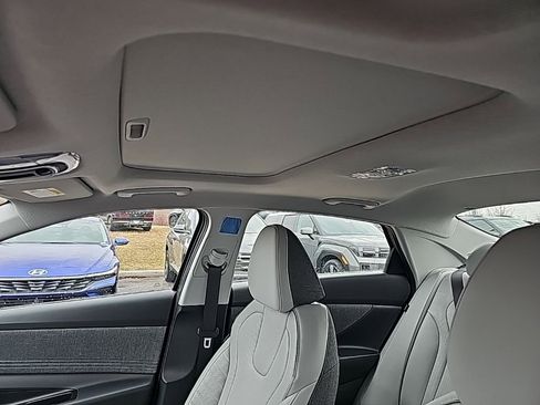 New 2026 Hyundai Elantra Limited FWD image 26