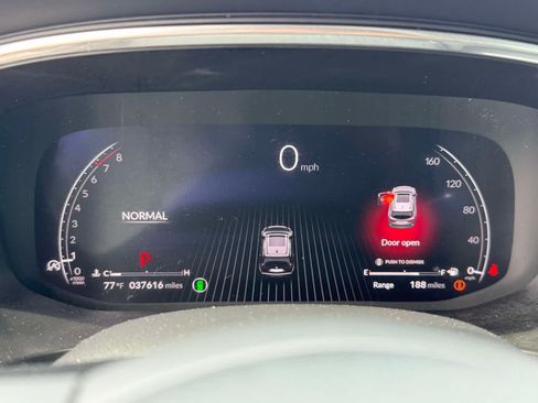 Used 2024 Acura MDX SH-AWD w/ Technology Package image 23