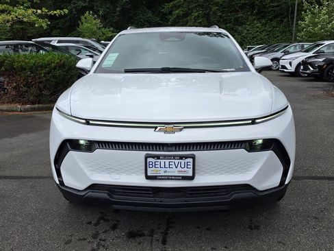 New 2026 Chevrolet Equinox EV LT AWD/4WD image 8
