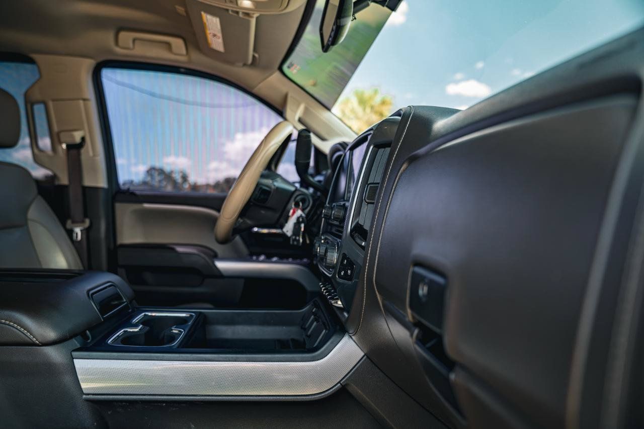 Used 2019 Chevrolet Silverado 2500 LTZ w/ Duramax Plus Package AWD/4WD image 19