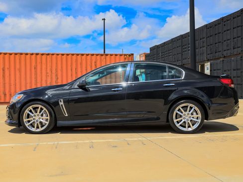 Used 2015 Chevrolet SS image 8