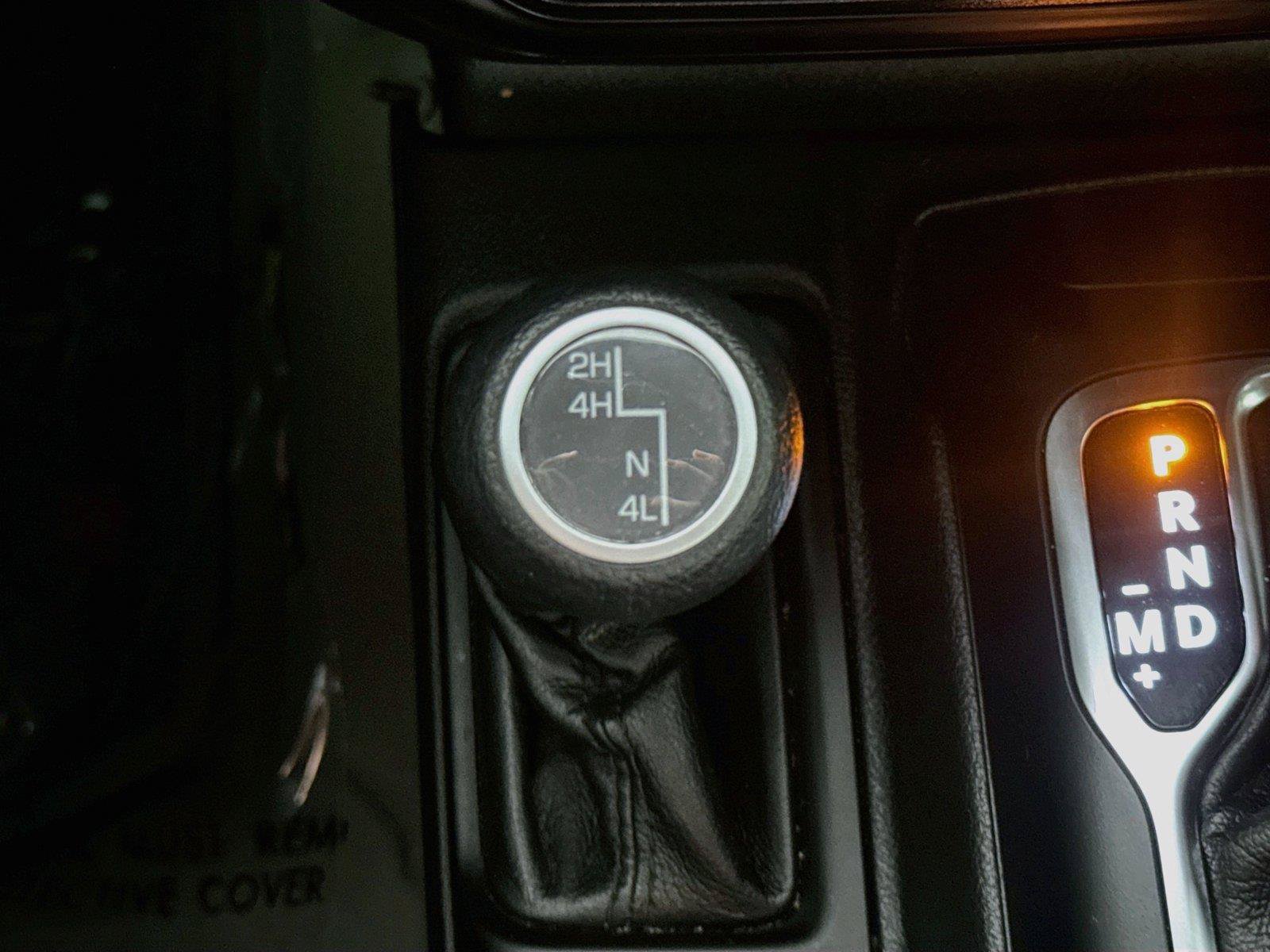 Used 2023 Jeep Wrangler Sport AWD/4WD image 18