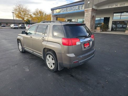 Used 2011 GMC Terrain SLT image 3