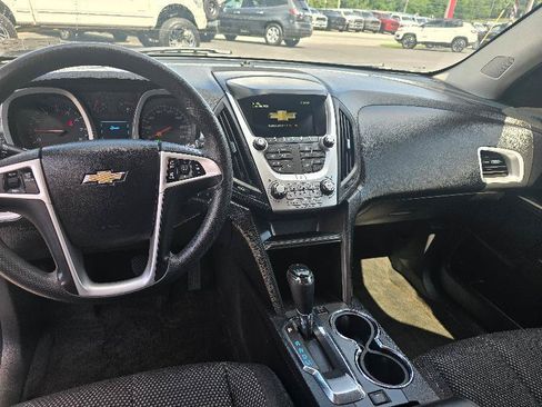 Used 2017 Chevrolet Equinox LT FWD image 8