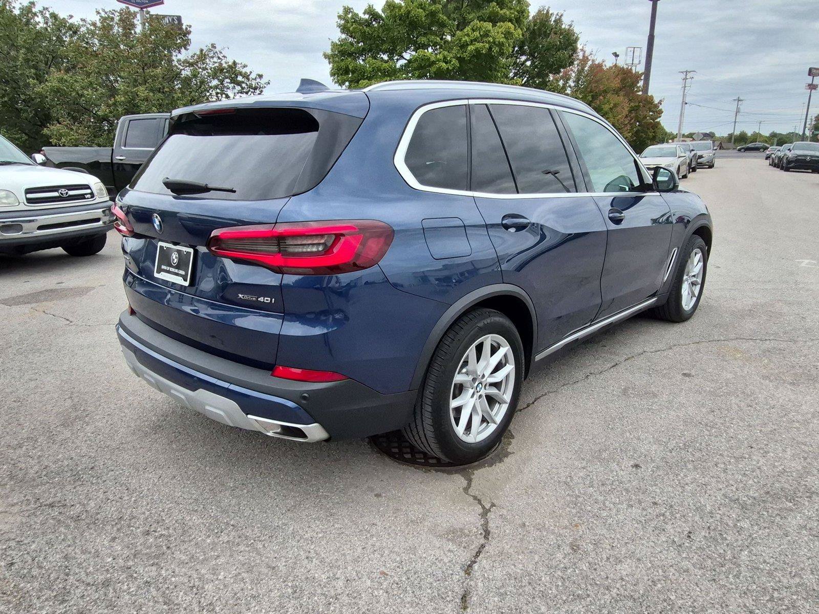 Used 2023 BMW X5 xDrive40i w/ Luxury Seating Package AWD/4WD image 5