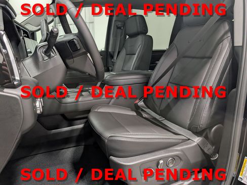 Used 2025 GMC Sierra 3500 Denali image 3