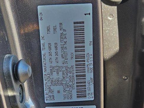 Used 2024 Toyota Tundra Platinum AWD/4WD image 30