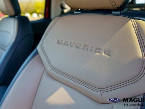 Used 2025 Ford Maverick Lariat w/ 4K Tow Package AWD/4WD image 18