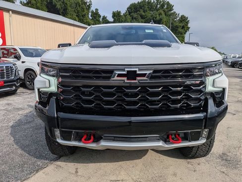 Used 2024 Chevrolet Silverado 1500 ZR2 AWD/4WD image 6