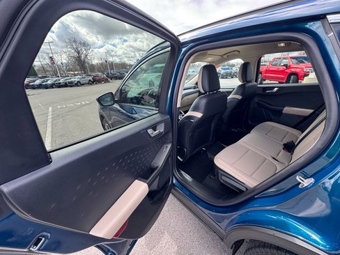 Used 2020 Ford Escape SEL image 21