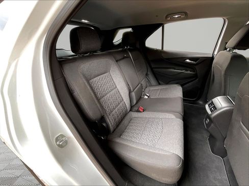 Used 2023 Chevrolet Equinox LT FWD image 24