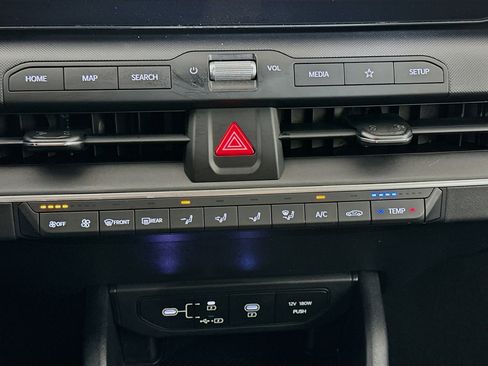 Used 2025 Kia K4 LXS image 24