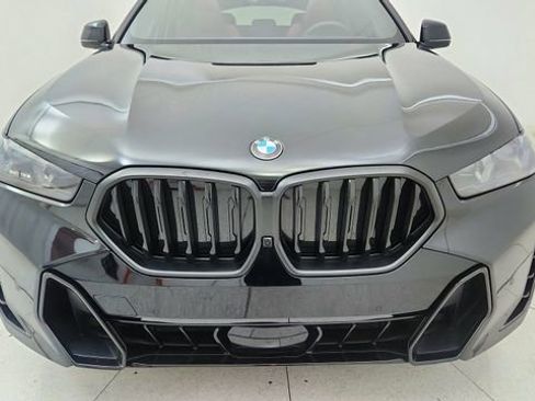 Used 2025 BMW X6 xDrive40i w/ Executive Package image 8