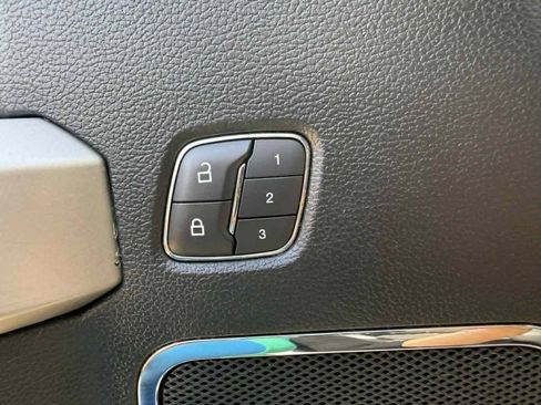 Used 2019 Ford F150 Lariat AWD/4WD image 25