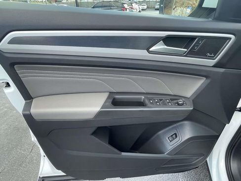 Used 2023 Volkswagen Atlas Cross Sport SEL Premium R-Line image 18