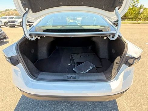New 2026 Nissan Sentra SV w/ SV Convenience Package FWD image 15