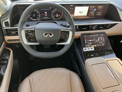 New 2026 INFINITI QX80 Luxe RWD image 10