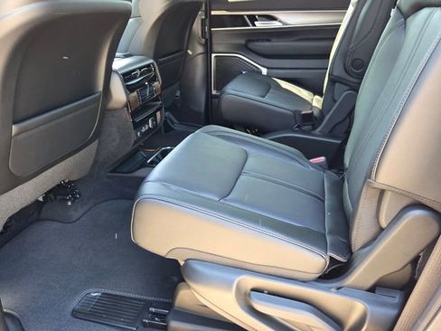 New 2026 Jeep Grand Wagoneer Limited AWD/4WD image 6