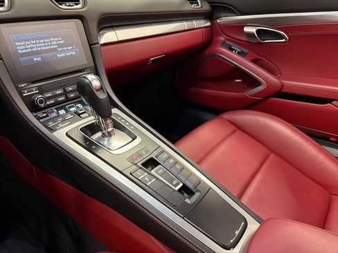 Used 2018 Porsche 718 Boxster GTS RWD image 19