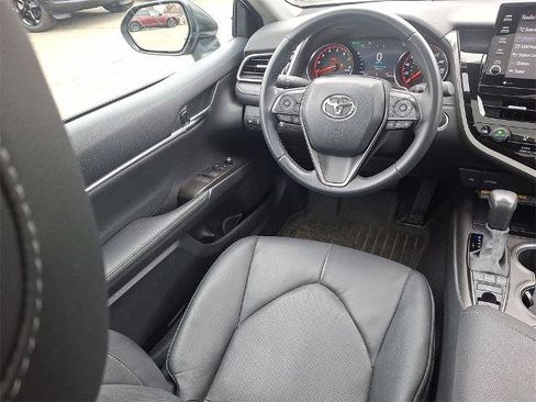 Used 2021 Toyota Camry XSE image 15