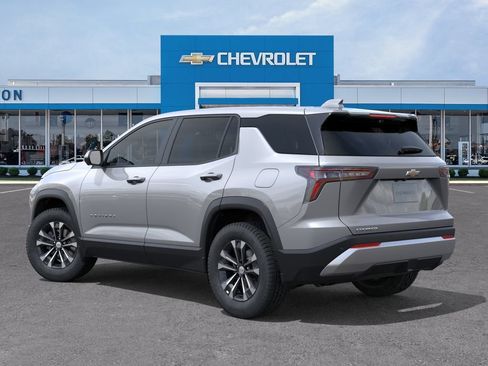 New 2027 Chevrolet Equinox LT w/ Convenience Package II FWD image 3