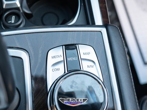 Used 2018 BMW 750i xDrive image 39